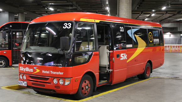 Skybus 33