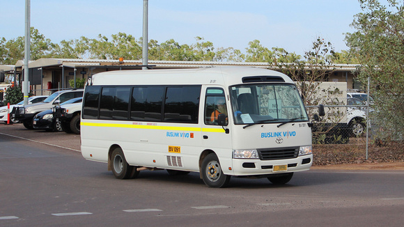 BV91 Arakawa Toyota Coaster XZB50R