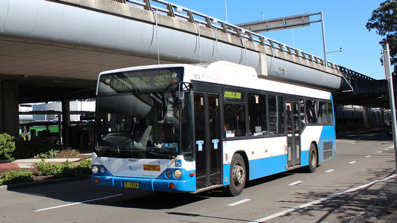 1574 Custom Coach CB60 Volvo B12BLE